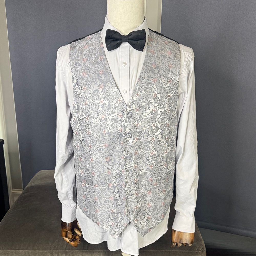 Men’s Gray Paisley Suit Formal Vest with Tie Pocket Square Cuff Links Size M NEW